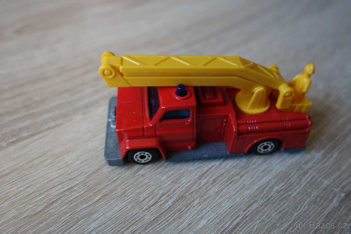 Matchbox Superfast No. 13 Snorkel Fire Engine - 9
