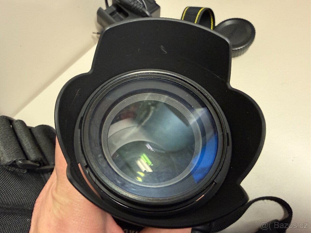 Nikon D7000 s příslušenstvím - 9