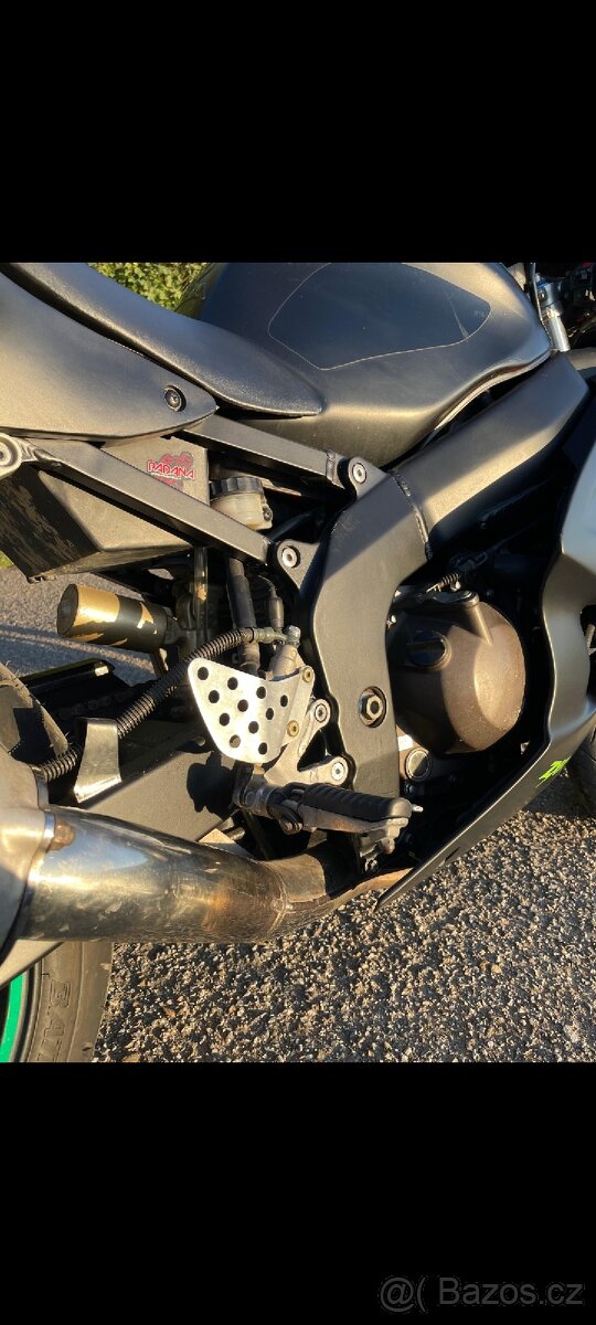 Prodám Kawasaki ZX 6 R - 9