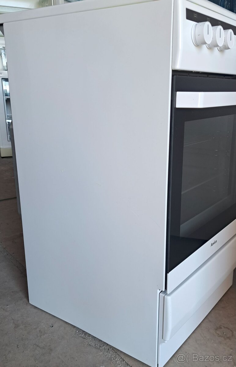 AMICA sklokeramický sporák, SHC 11542 W. - 9