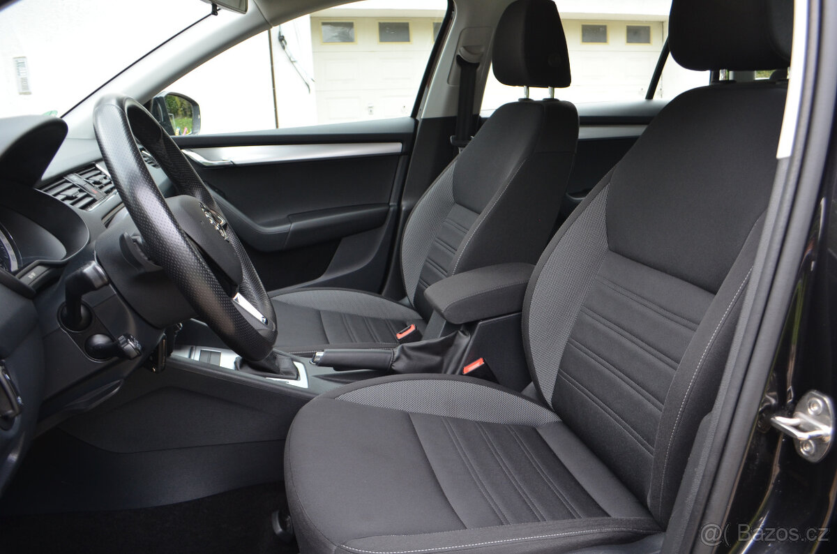 PRODÁM ŠKODA OCTAVIA 1.5TSI DSG CNG COMBI 2021 - 9