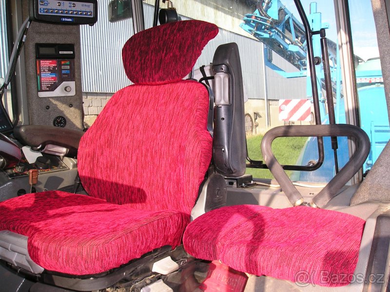 Prodám přesný potah do traktoru CASE IH - 9