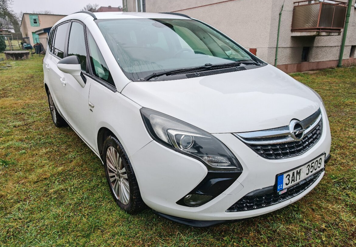Opel Zafira Tourer 2.0CDTI 96kw 7míst,2013 - 9