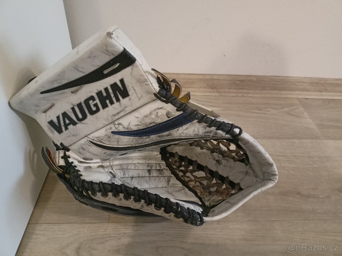 Lapačka + vyrážečka Vaughn - junior - 9