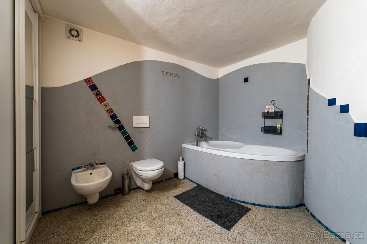 Prodej stylového penzionu Chvalšiny, okr.Č.Krumlov - 9