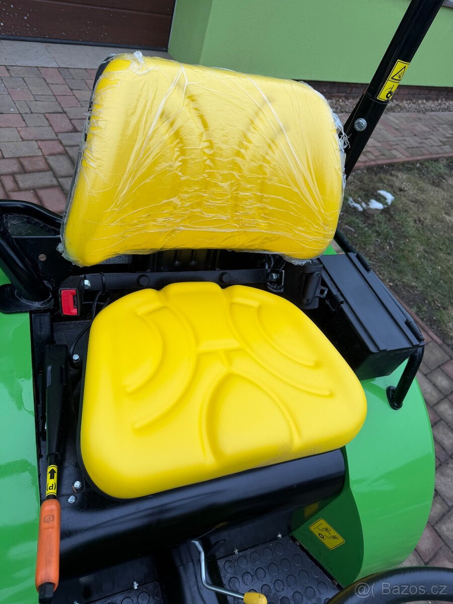 Kloubový malotraktor Winea Prostejov - 9