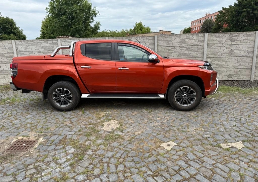 Mitsubishi L200, 2,3 - 9