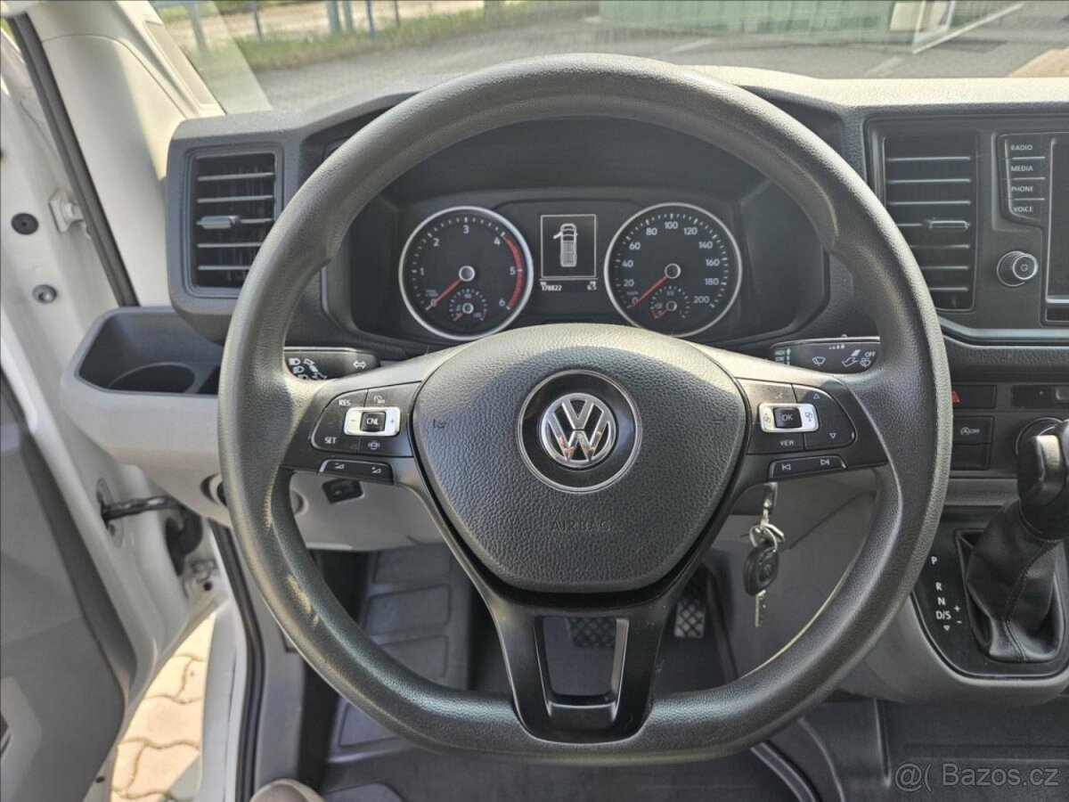 Volkswagen Crafter 2.0 L2H2 6 míst temp. č.18. - 9