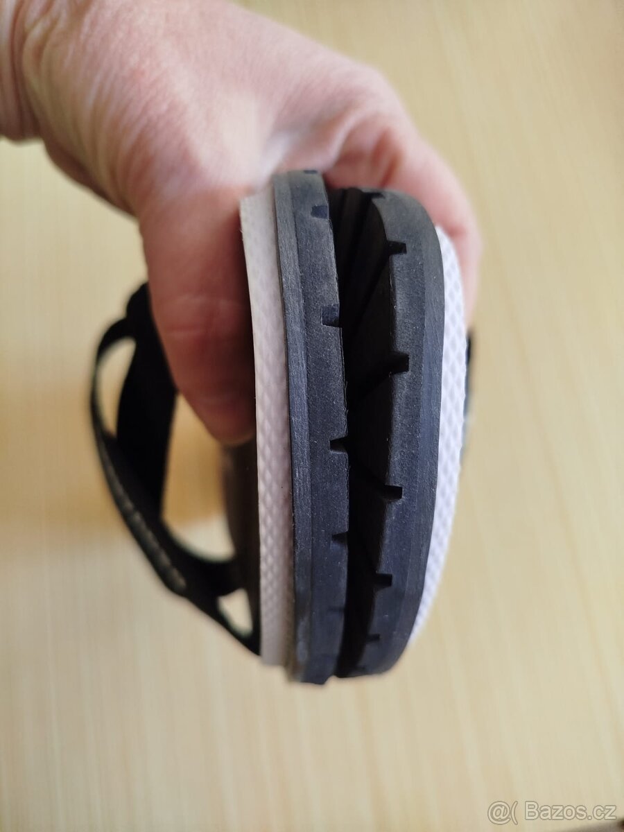 Pánské černé pantofle,zn.DSQUARED2, velikost 45 - 9