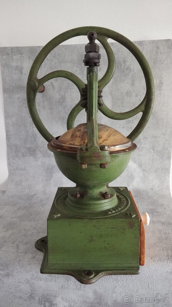 Obrovský mlýnek IDEAL s rumpalem, starožitnost dnes sleva - 9