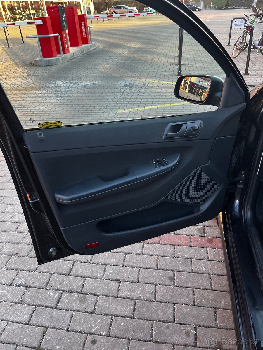 Škoda Fabia 1, 1.2 HTP, kombi - 9