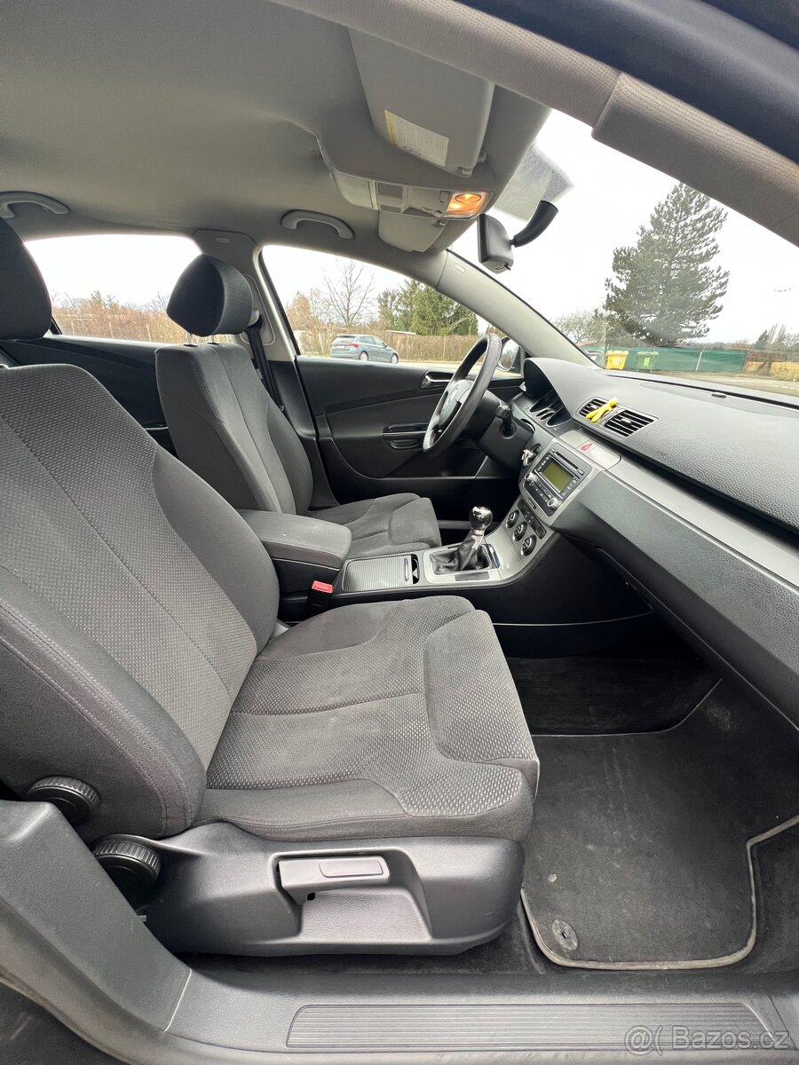 VW PASSAT B6 1.9 TDI - 9