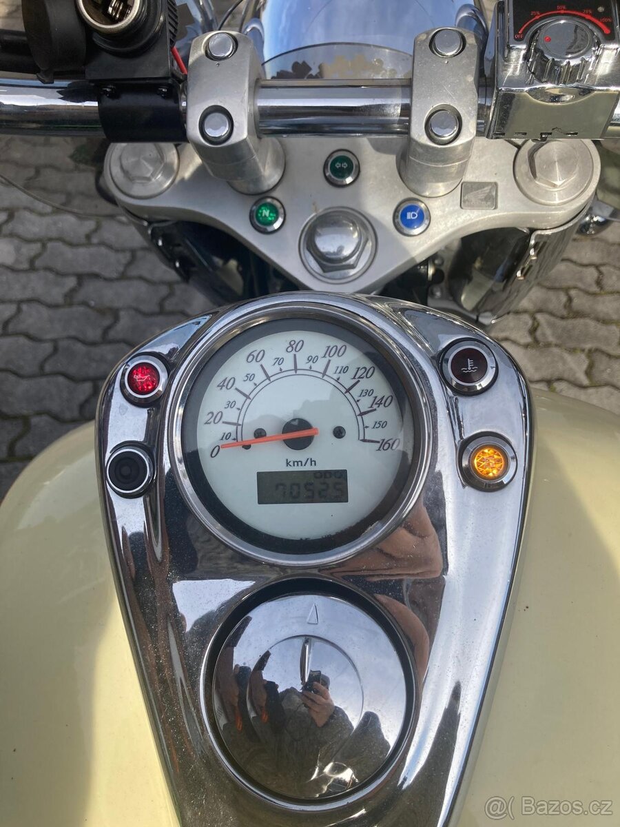 Honda 750 C2 VT - 9