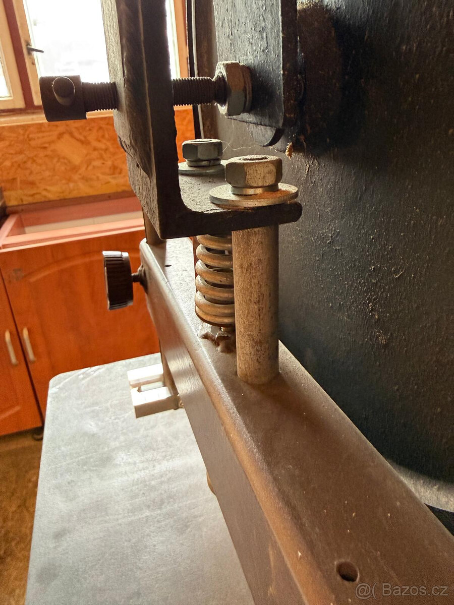 Pásová pila P320 - 9