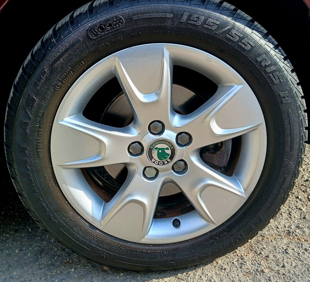 Roomster 1.4 16V STYLE. - 9