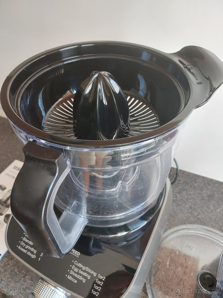 Kuchyňský robot - 9