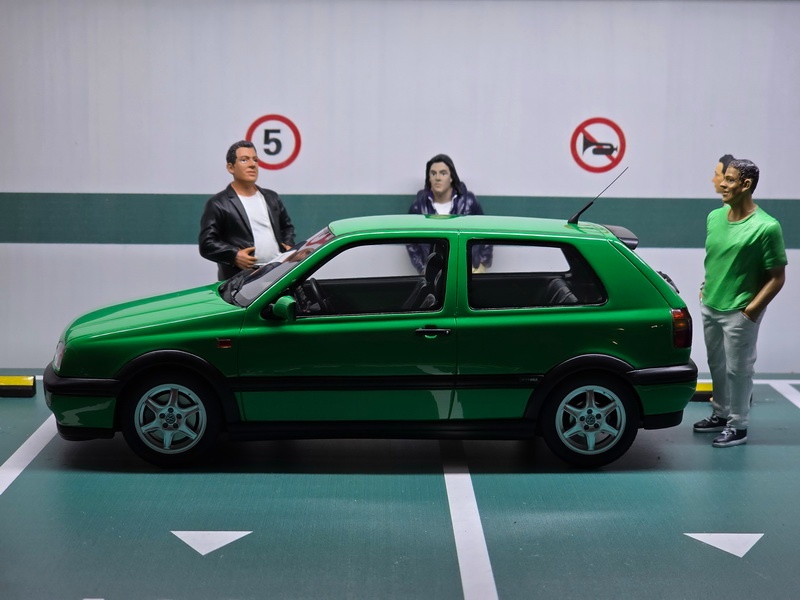 Volkswagen Golf III GTi Colour Concept 1995 1:18 OttoMobile - 9