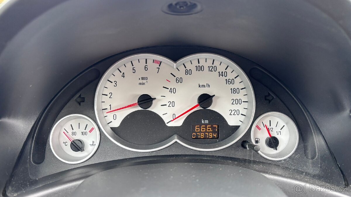 Opel Corsa 1.2i 59kW 3dv RV 2006 - 9