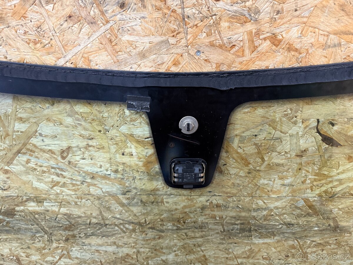 ČELNÍ OKNO JAGUAR XF 2009 - 9