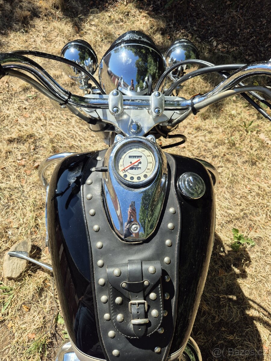 Yamaha Dragstar XVS 650 Classic - 9