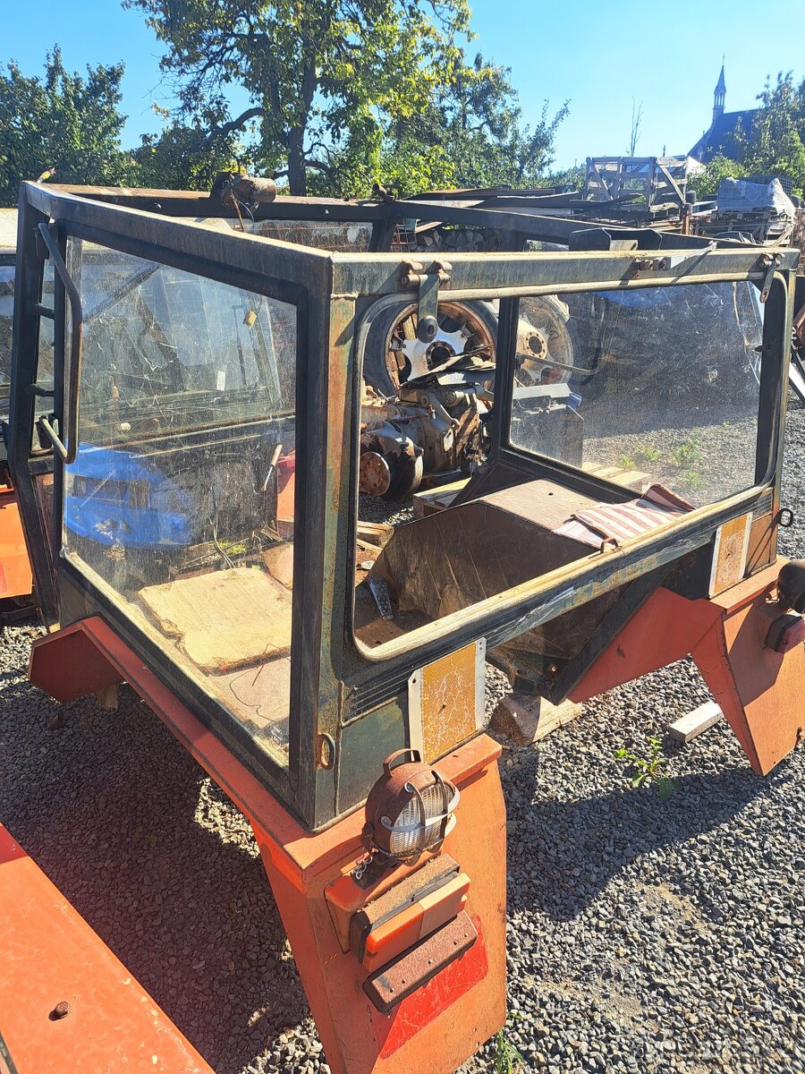 Zetor ram kabiny z blatníky - 9