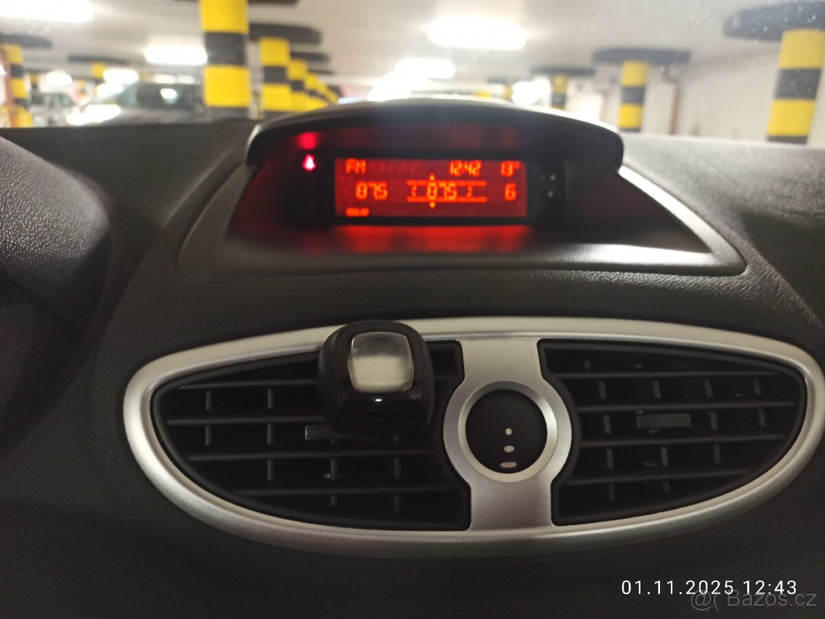 Renault Clio lll - 9