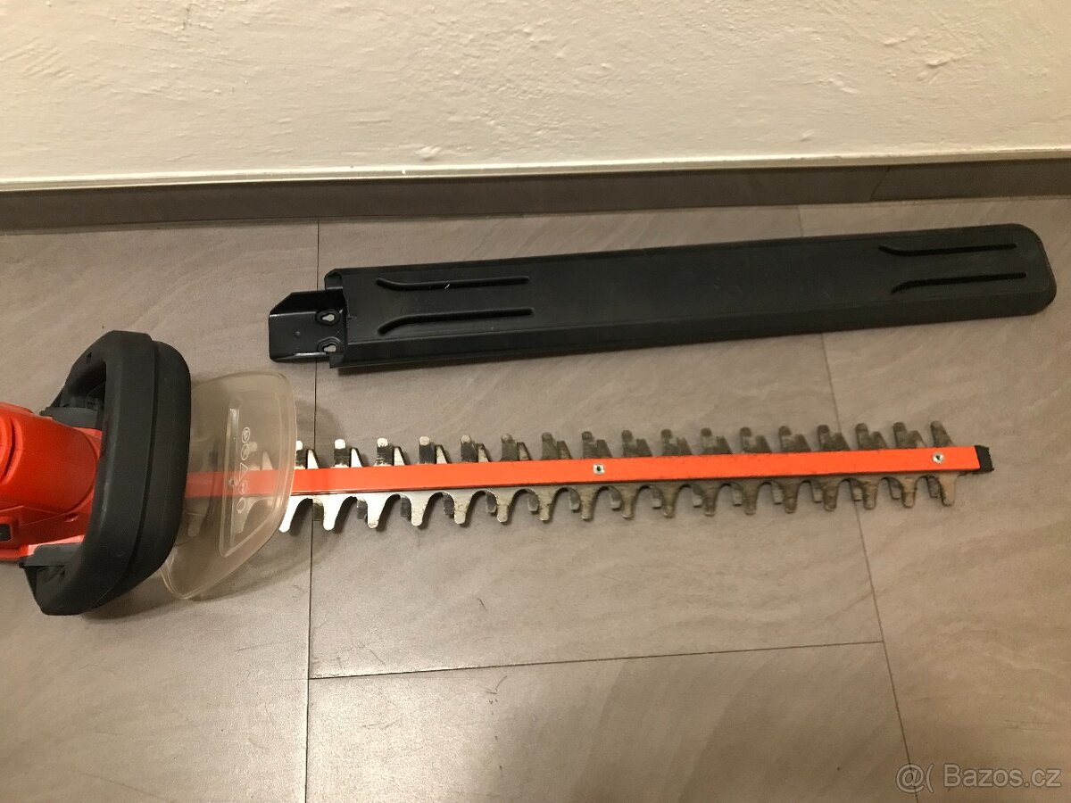 Nůžky na živý plot Black-Decker GT5050 - 9