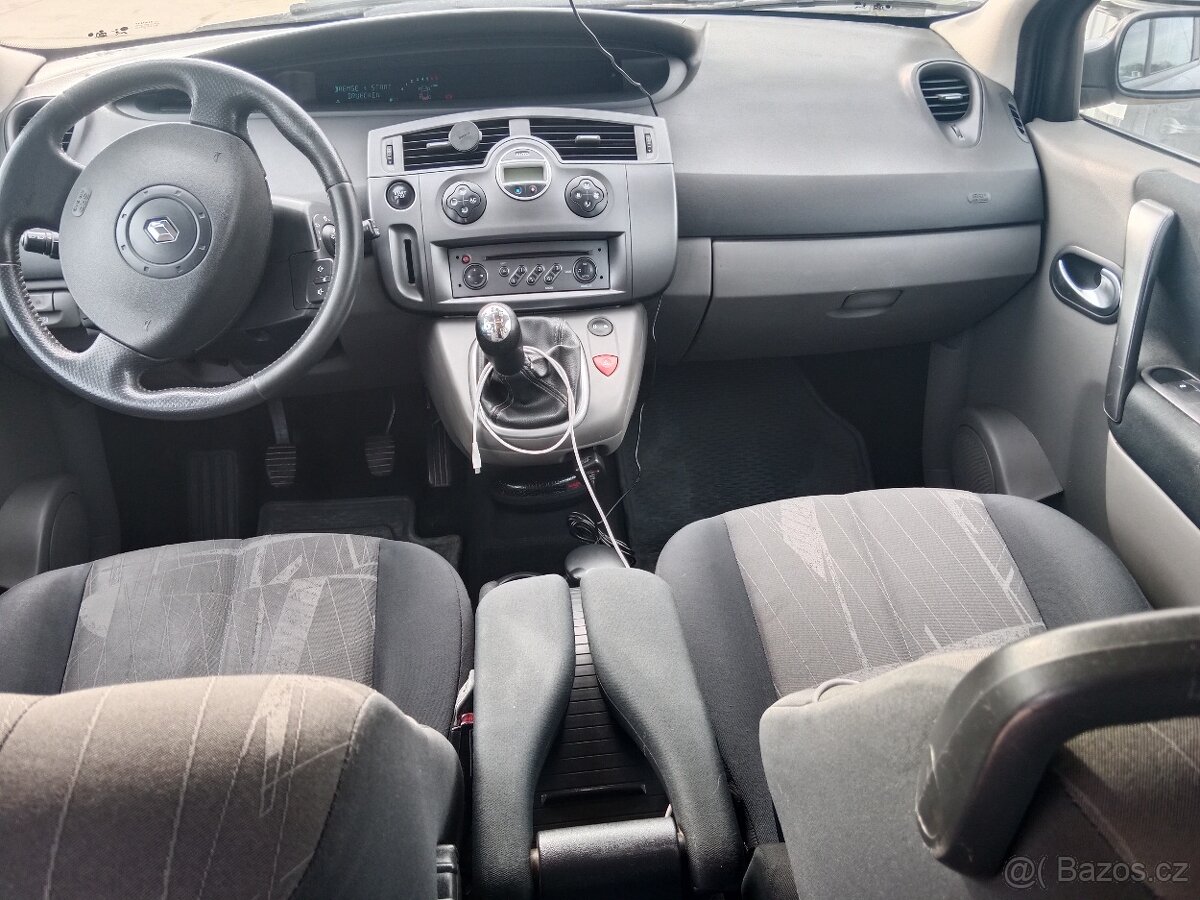 Renault Grandscenic 2 - 9