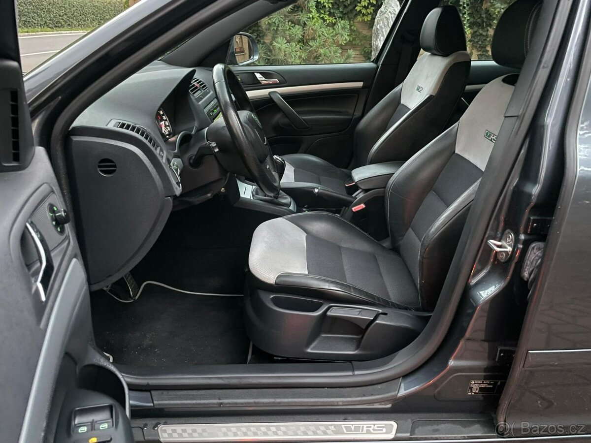 Škoda Octavia 2.0 RS 197k KŮŽE NEBOURÁNO - 9