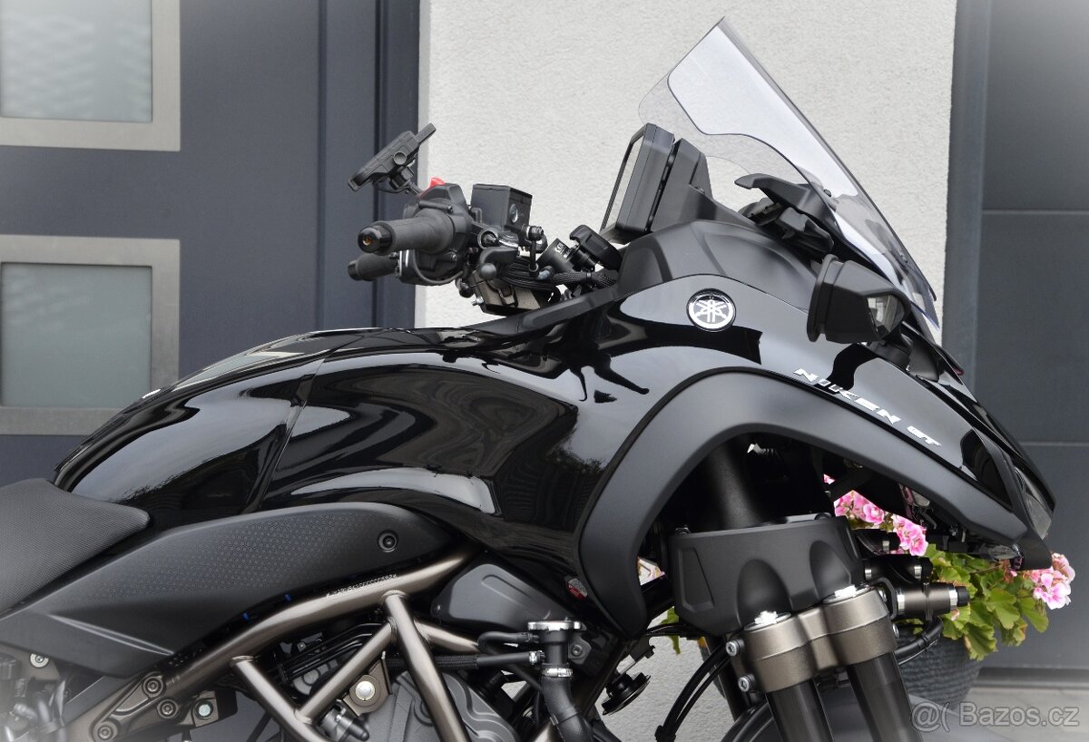 Yamaha Niken GT 900 - 1.majitel / CZ původ / nový model - 9
