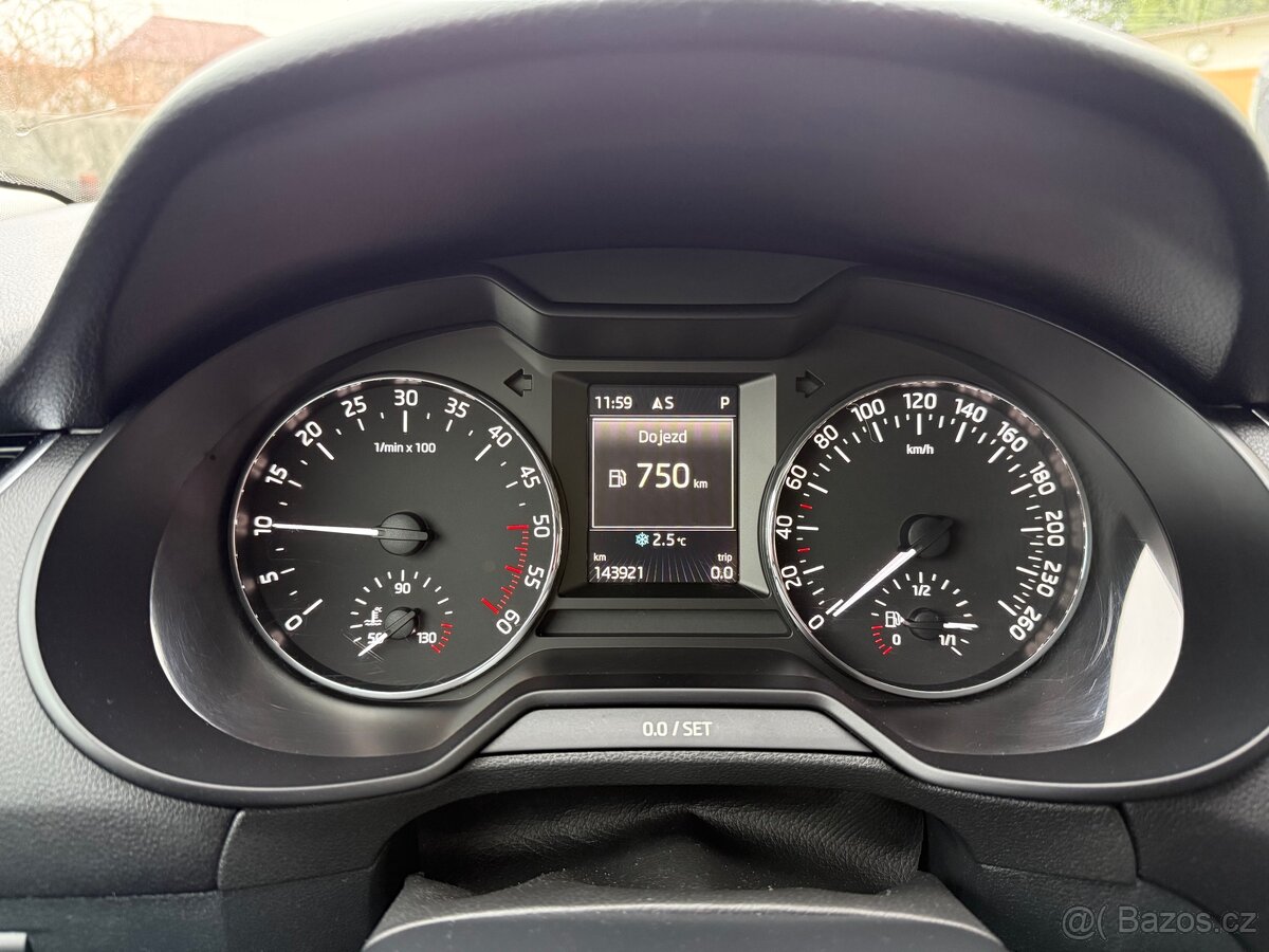 Škoda Octavia III - 9