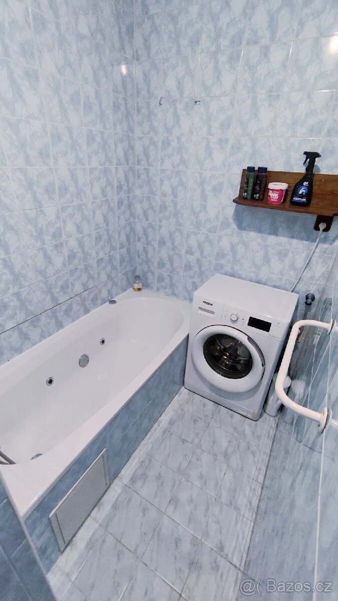 Byt 1+1 36m2 se zahradou a garáží - 9