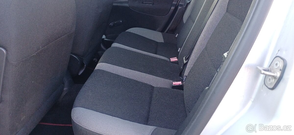 Peugeot 207 1.4 i české auto klimatizace - 9