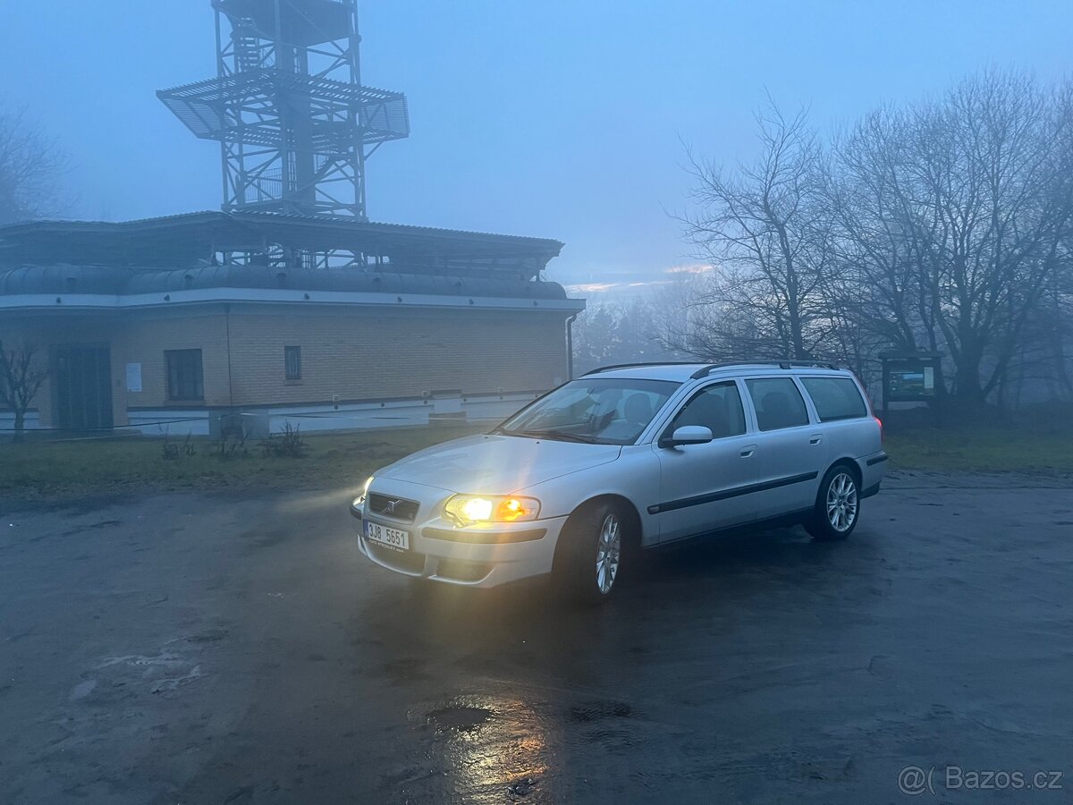 Volvo V70R - 9