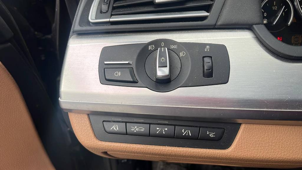 BMW 7 4,4 V8 32V Bi-Turbo - 9