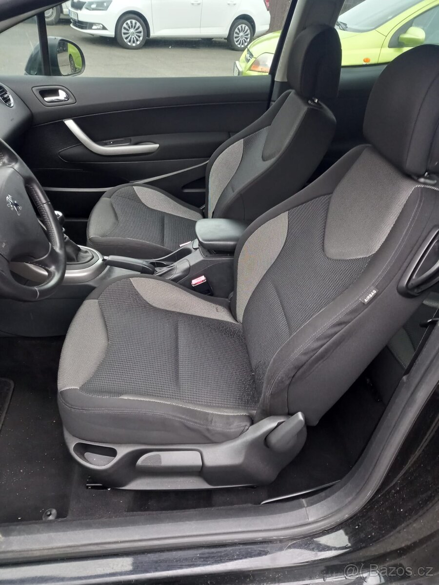 PEUGEOT 308 1.6 HDI sport - 9
