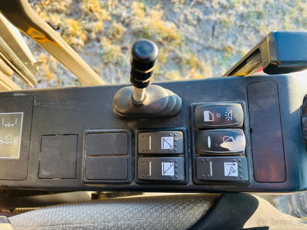 Kolový bagr Volvo EW160E s rotátorem - 9