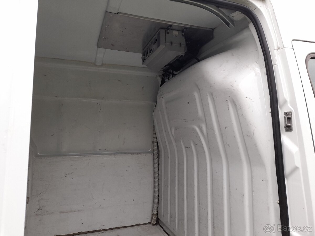 Predám Renault Master 2.3dci - 9