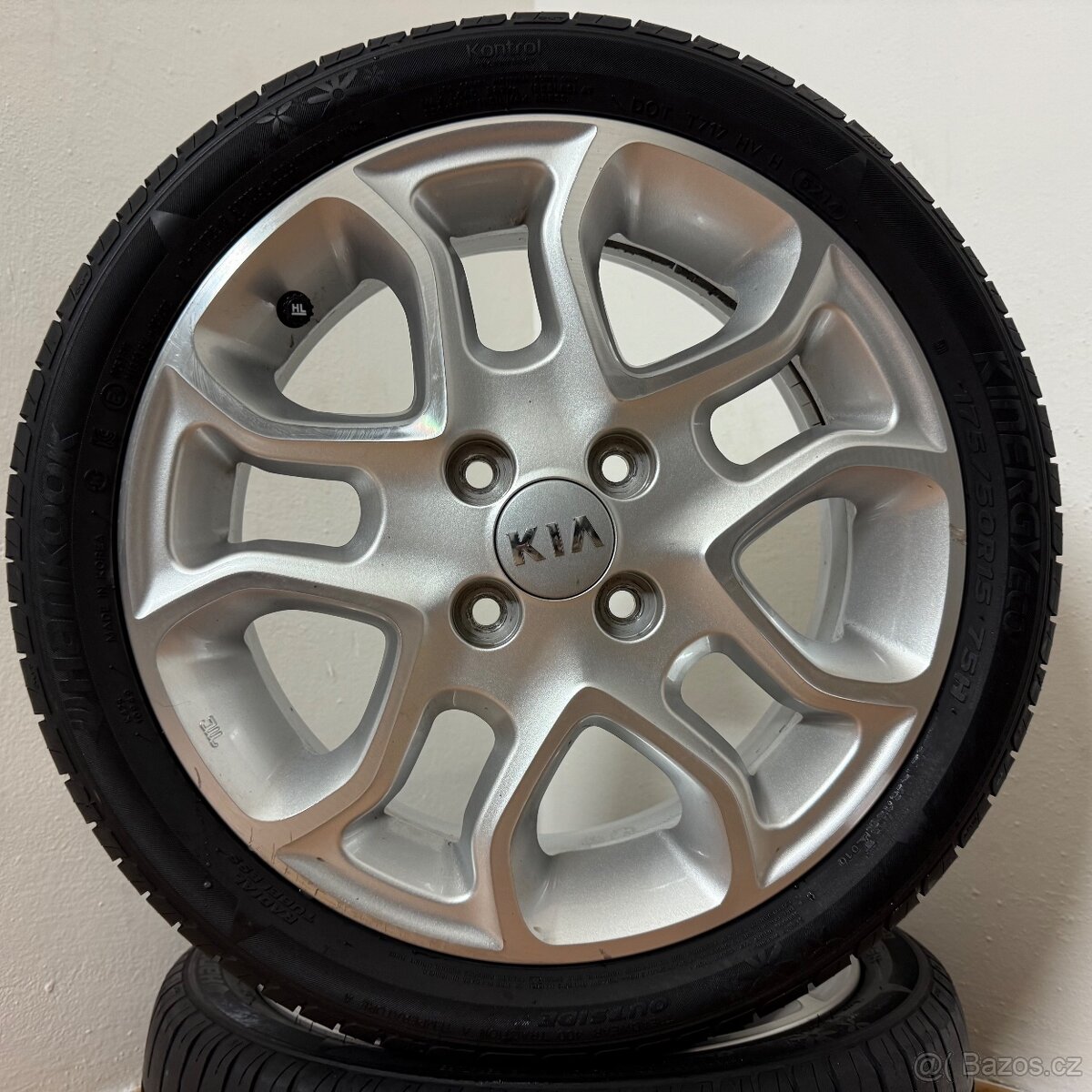 KIA PICANTO II 4x100 R15 ET52+LETNÍ 175/50R15 5/4mm - 9