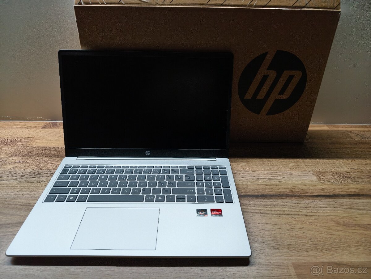 15,6" IPS_HP PAVILION 15_R3-5425U_8GB_256GB SSD_AMD - 9
