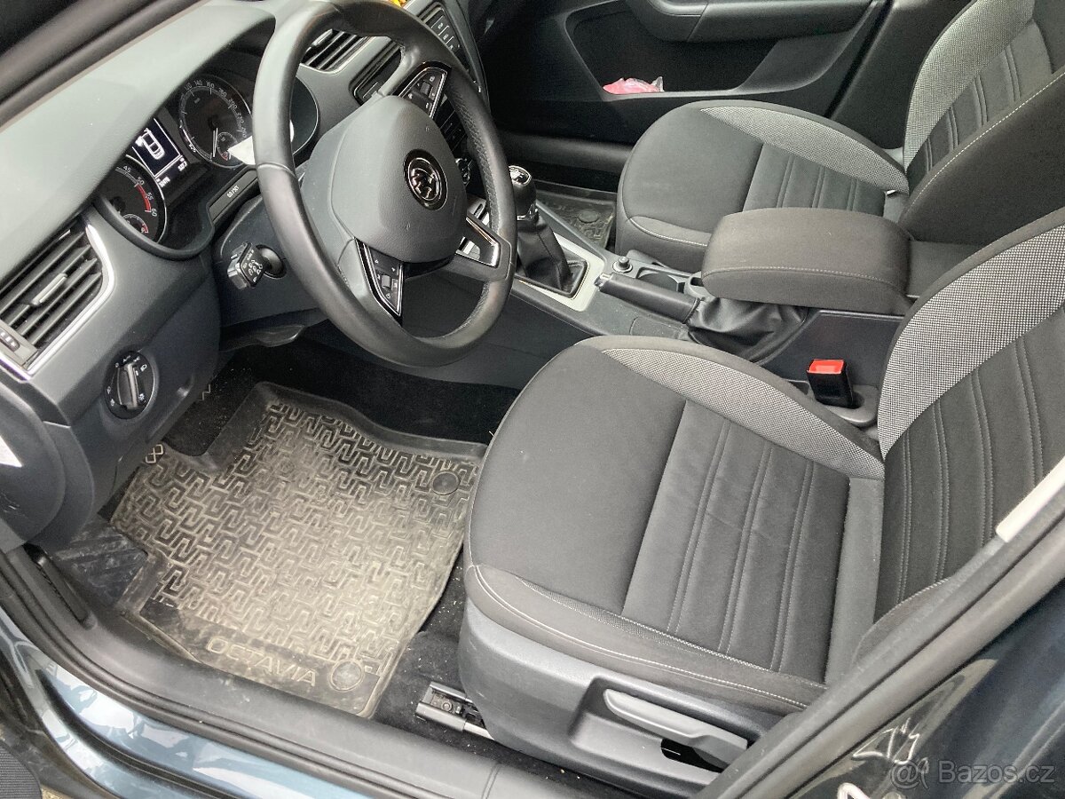 32000 km Octavia III 1,6 tdi 85 kw 2019 stav nového vozu - 9