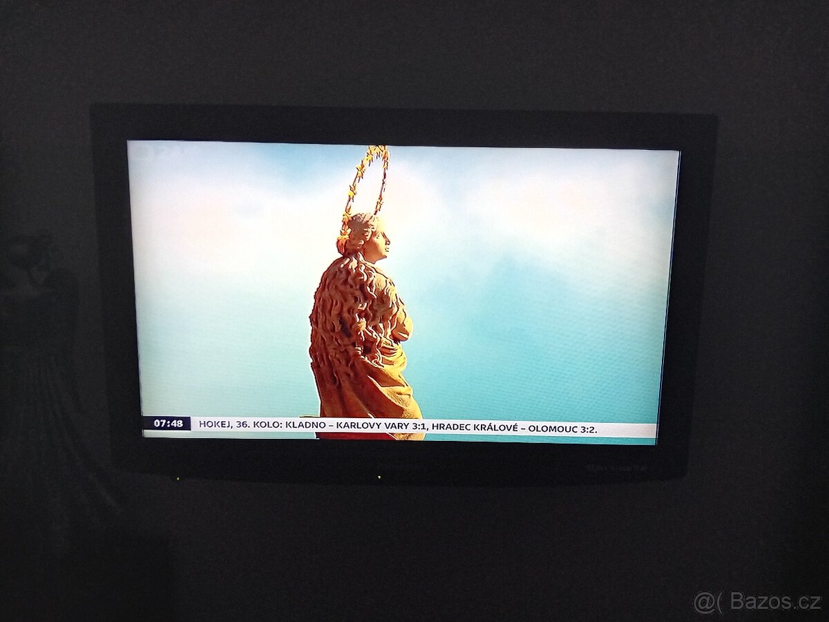 PANASONIC TX-L32C10E LCD TV - 82cm - 9