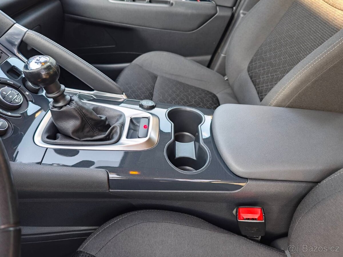 Peugeot 3008 1.6 115kW benzín, 76tis km - 9