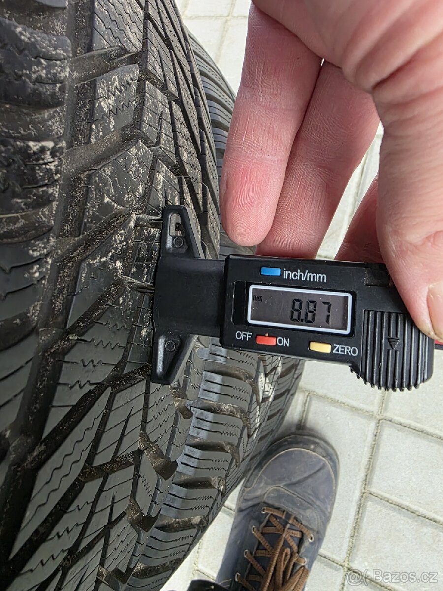 215/65/17 Zimní pneumatiky Hankook i cept Evo 3 - 9