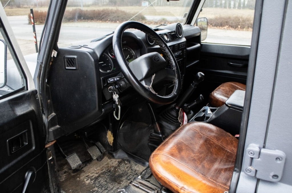 Land Rover Defender 110 SW, 90kW, (2007) - 9