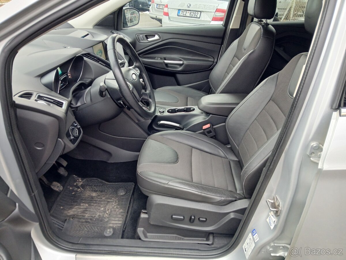 Kuga 2.0TDCI Titanium, 110kW, 4x4, man. - 9