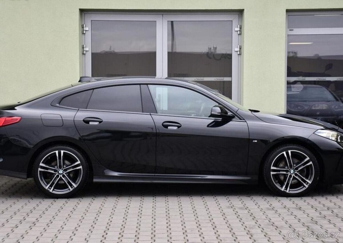 BMW Řada 2 218d M-SPORT ČR 1.MAJ - 9