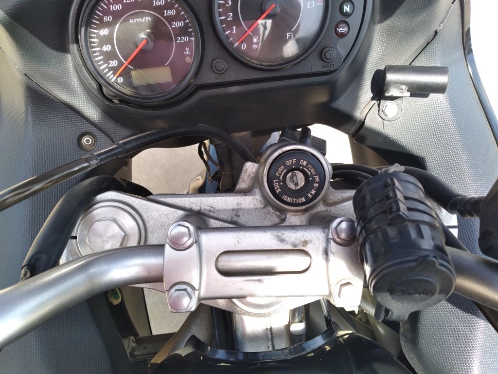 KAWASAKI ER6-F - 9