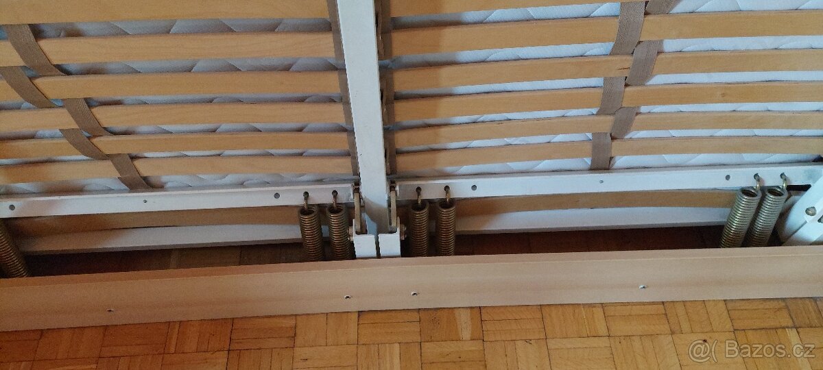 SKLÁPĚCÍ POSTEL - 9