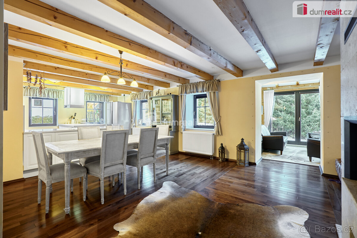 Dům s investiční příležitostí na pozemku 6.666 m2 v Krušných - 9